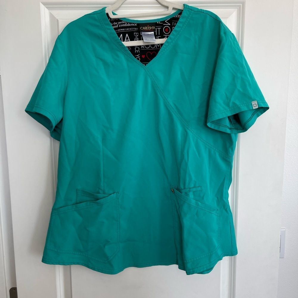 Cherokee scrub top 